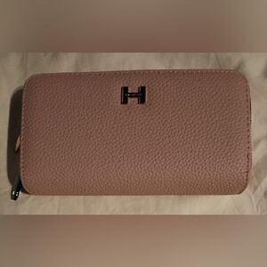 Brand New Halston Elegant Pink Zip Around Wallet For Women.
